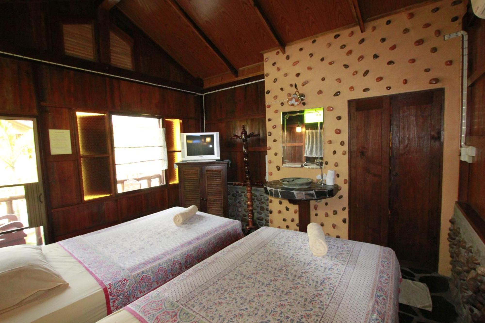 J&J Guesthouse Sukhothai Pokoj fotografie