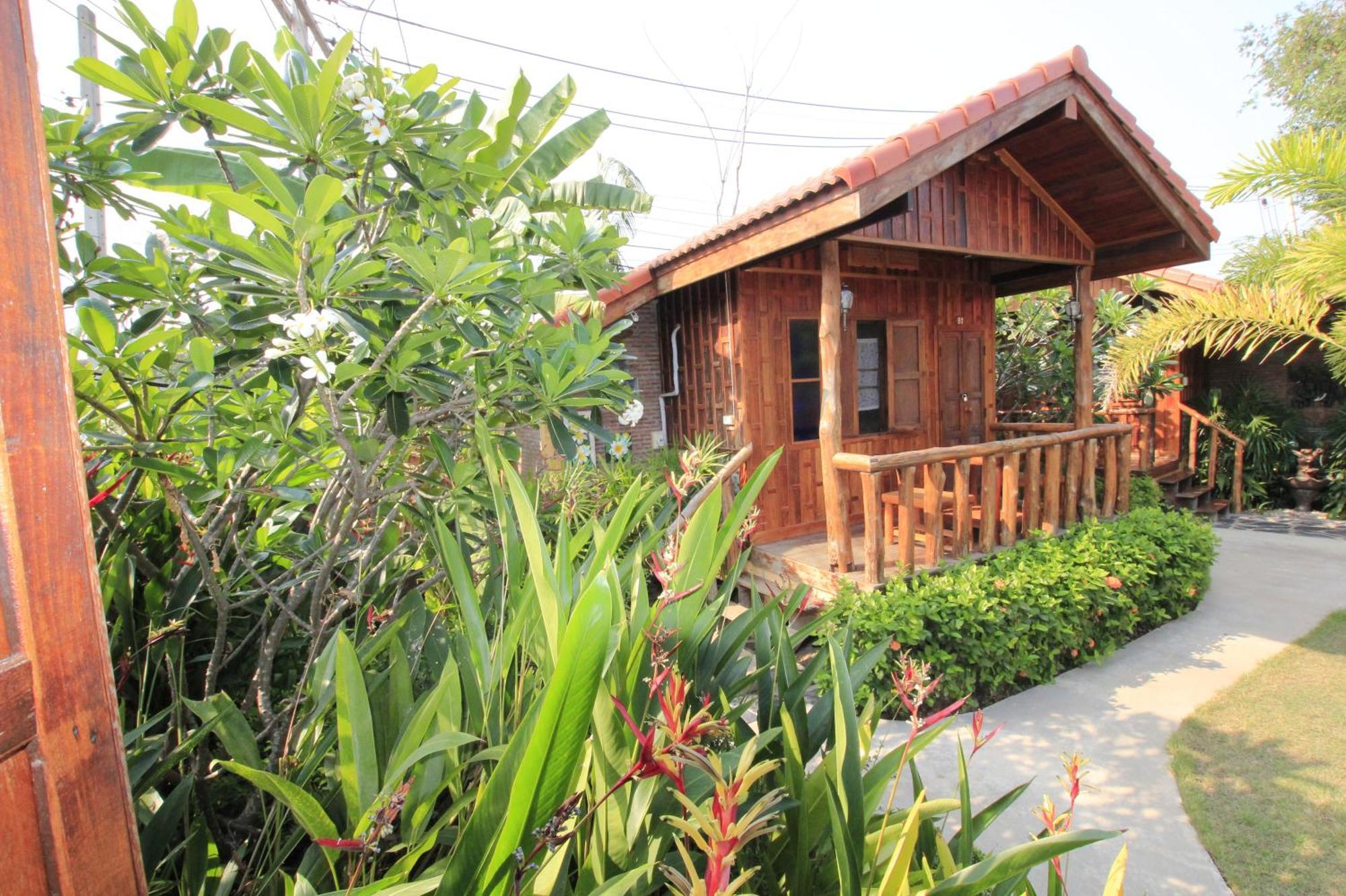 J&J Guesthouse Sukhothai Pokoj fotografie