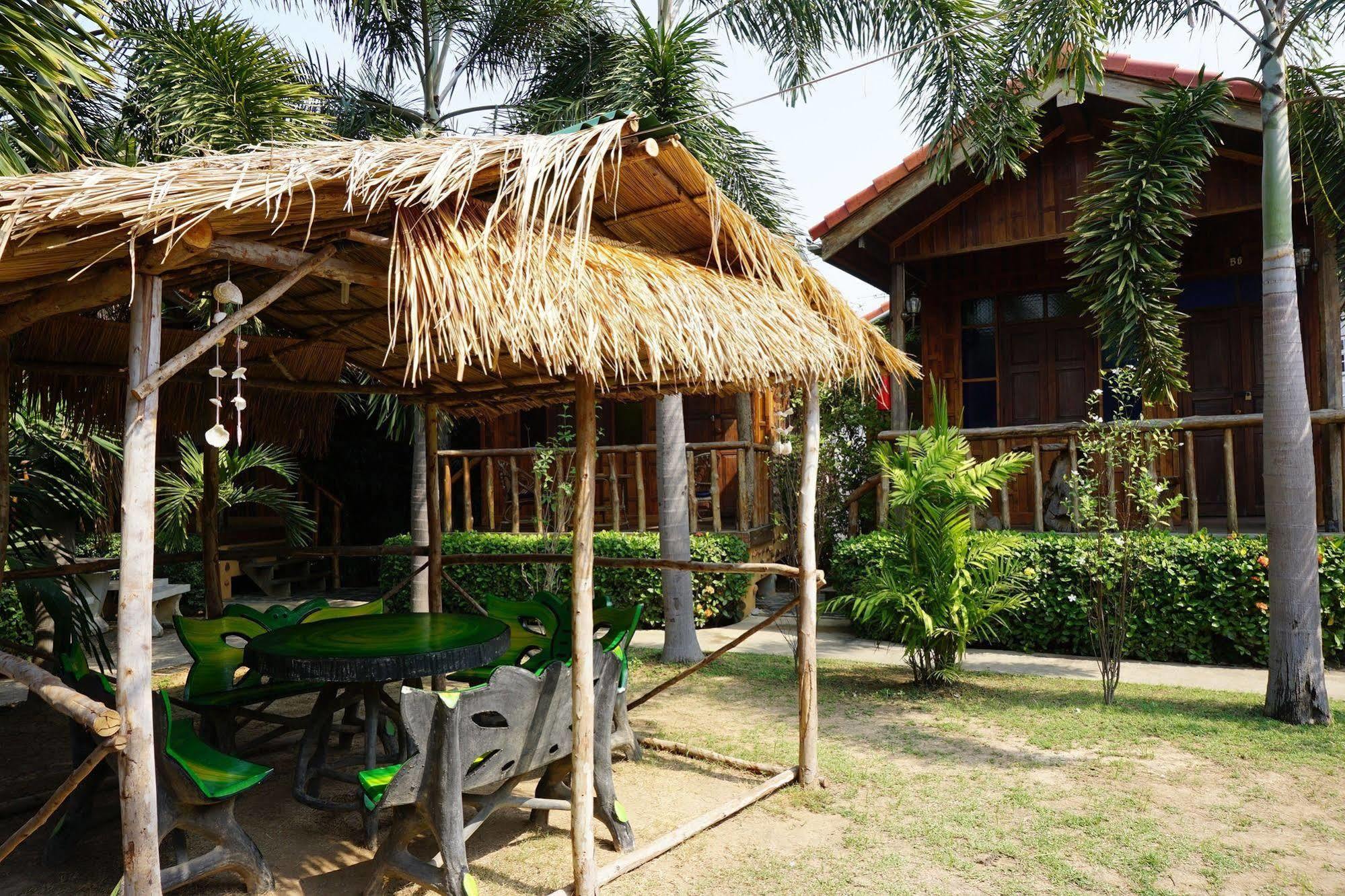 J&J Guesthouse Sukhothai Exteriér fotografie